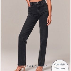 Abercrombie Ultra High Rise 90’s Straight Black Jeans - size 28/8R
